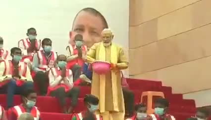 जिनके हाथों में डमरू
काशी में उन्हीं की सरकार है

#kashivishwanath #varanasi #Kashi #PMModi