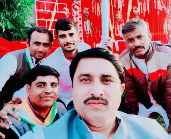 साहब नही साथी है हमारे मंत्री Shale Mohammad जी ❤️
#picoftheday #Selfi