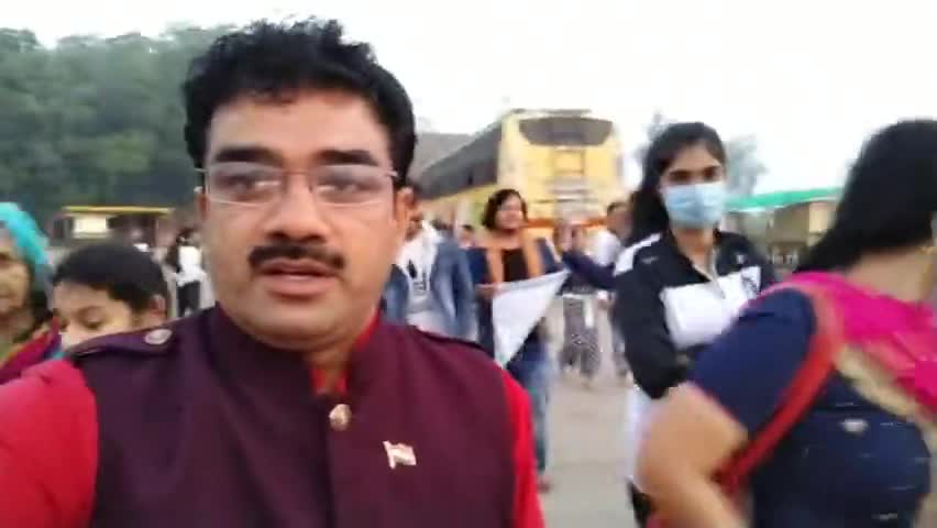 टोहाना: प्रभु के दर्शनों को पहुंचे पूरी टीम के साथ।
#dance #team #ido #god #temple #nasik