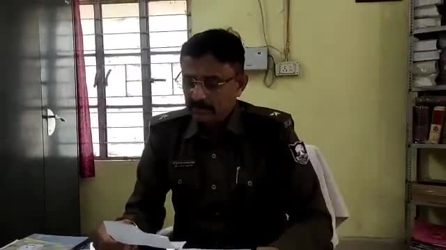 सासाराम: किला मुहल्ला वार्ड 26 से नगर थाना सासाराम की पुलिस एक युवक को कारतूस चाकू तथा बाईक के साथ किया गिरफ्तार#थानाध्यक्ष