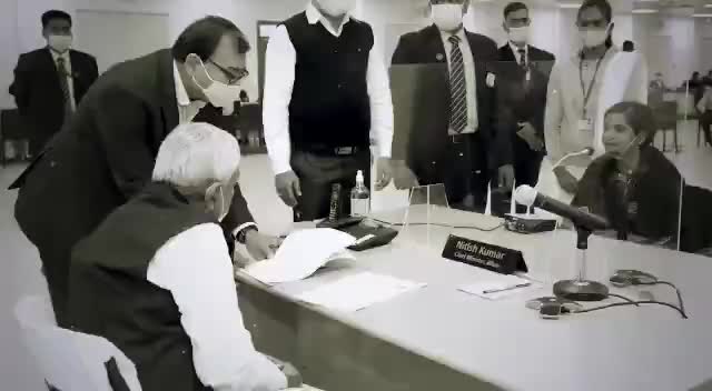 सीएम नीतीश का जनता दरबार
जबरदस्त असरदार
Nitish Kumar

#CMJantaKeDarbar