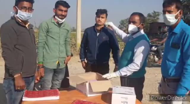 सोनबरसा: प्रखंड के भारत नेपाल सीमा के पास हनुमान चौक पर स्वास्थ्य टीम ने चलाया कोविड जांच कैंप #सोनबरसा