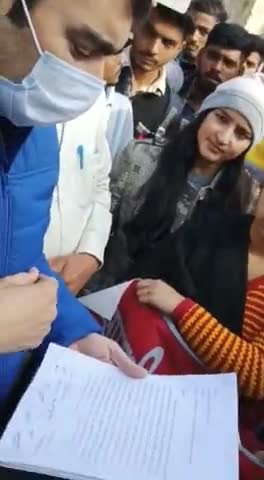 सिरसा: भर्ती में हुइ धांधली को लेकर स्टूडेंट्स ने सौंपा ज्ञापन।।
करवाइंकी मांग की।।
#publicvoice24