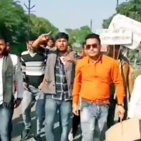 #पदयात्रा 
महरौनी से नाराहट सड़क मार्ग की मांग को लेकर 
#bjp #up #yogi #modi #news #pmoindia #lalitpur #youth #pankajpandit