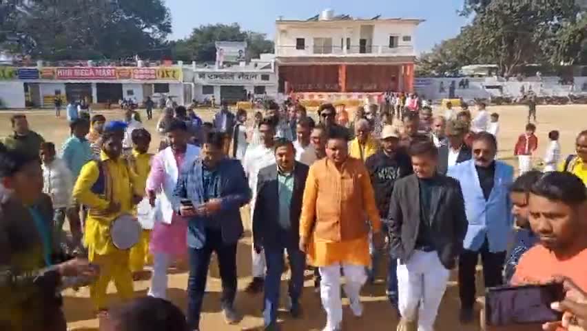 दुद्धी : 35वाँ अंतर्राज्यीय क्रिकेट टूर्नामेंट 2021 का हुआ भव्य आगाज

#दुद्धी #TCD #प्रशासन #मीडिया