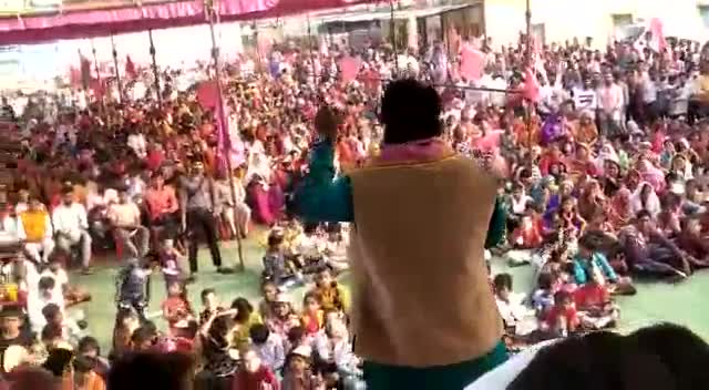 #रायपुर -#बिरगांव  नगर निगम चुनाव में प्रचार के आखिरी दिन उमड़ा जन सैलाब, सभा मे मान. #अमित जोगी के साथ अपनी बात रखते हुए