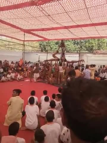 #गुरुकुल में होती#बच्चों की पूर्ण संपूर्ण#शिक्षा के साथ मिलती 64#विद्या#होशंगाबाद#आर्ष#गुरुकुल जहां#पढ़ते#हमारे#वेदांत व#रघुनंदन#गुर्जर#धतरावदा
