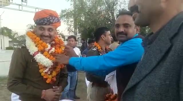 #बांदीकुई डिप्टी एसपी की #फेयरवेल पार्टी हुई #आयोजित
डिप्टी एसपी संजय सिंह चम्पावत का #विदाई समारोह में @