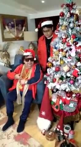 Rego B and Bappi Lahiri celebrated Christmas festival together with Media at their home.

#RegoB
#bappilahiri
