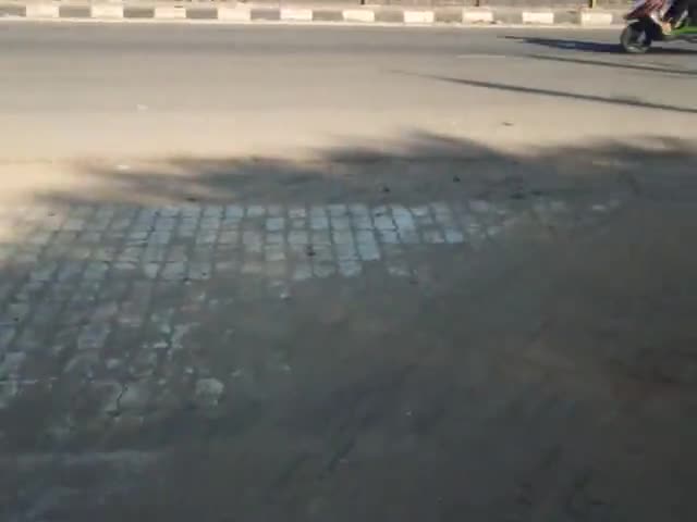 speed jumping breaker ki maang logo ki ku Ki har din accident ho rahe hay#accidentpoint