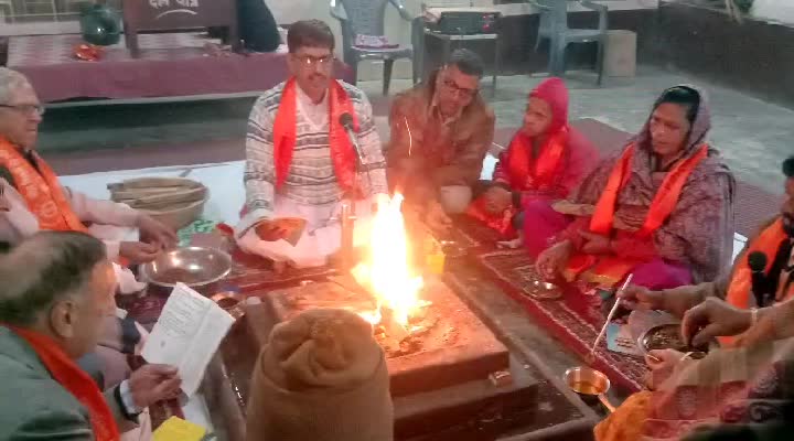 डबवाली: आर्य समाज डबवाली में हवन यज्ञ आयोजित कर अमर बलिदानी महात्मा श्रद्धानंद को दी श्रद्धांजलि #dabwalinews #आर्यसमाज