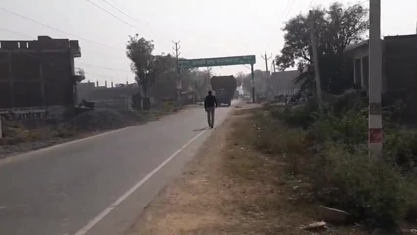 चकरनगर: #अन्य शहरों के व्यापारियों की चकरनगर क्षेत्र में खरीददारी से बढ़े करब के दाम, क्षेत्रीय किसान परेशान