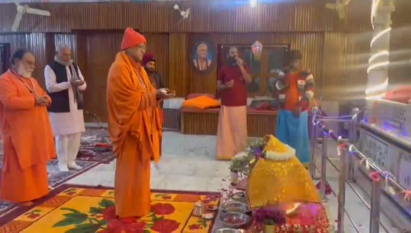 भीलवाड़ा: हरि शेवा धाम उदासीन आश्रम में महामंडलेश्वर स्वामी हंसराम जी उदासीन के सानिध्य में तुलसी पूजन  सम्पन्न #तुलसी_पूजन