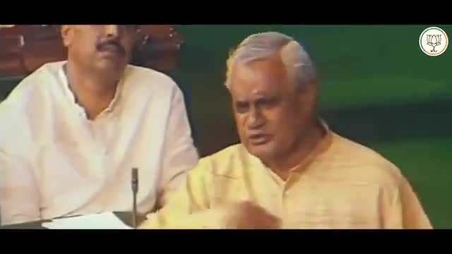 भाजपा के पितृ पुरुष, कोटि-कोटि कार्यकर्ताओं के पथ प्रदर्शक, हमारे प्रेरणा स्रोत भारत रत्न, पूर्व प्रधानमंत्री श्रद्धेय अटल बिहारी वाजपेयी जी की जयंती पर सादर नमन। #AtalBihariVajpayee #sushashandiwas