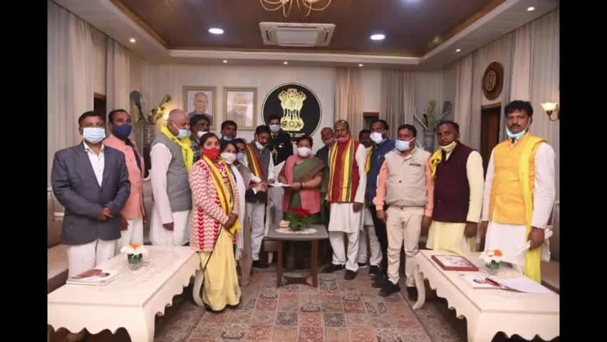 माटी सत्याग्रह पदयात्रा पहुंची राजभवन रायपुर। 
गोंडवाना गणतंत्र पार्टी छत्तीसगढ़। 
#ggp #matiSatyagrahPadyatra