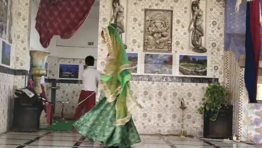 शेखपुरा: ghunghat nhi kholungi songs school dance performance Sheikhpura
#shantiniketanschool #dancing #dancers #likes #follow