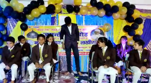 लखीसराय: नाथ पब्लिक स्कूल के बच्चों के द्वारा मंचन।भारत की आवाज#dancing