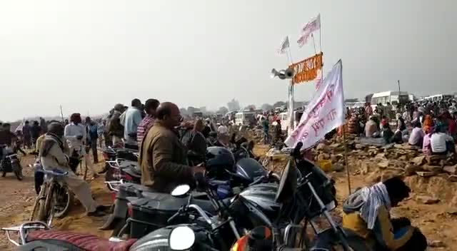 मीरजापुर- मोहनपुर में#जय_गुरुदेव_नाम_प्रभु का#दर्शन पाने के लिए#लाखों के भीड़ में आए#भक्त जिनका उद्देश्य है#शाकाहारी बनो