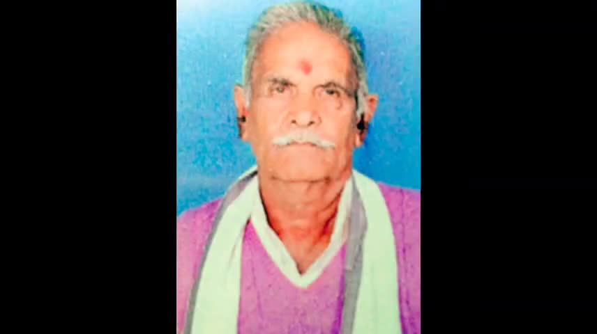 निवाड़ी: पठाराम ग्राम में 7 माह पूर्व मृत व्यक्ति को कोरोना वैक्सीन की दूसरी डोज लगने का मामला आया सामने #वैक्सीनेशन

#वैक्सीनेशन