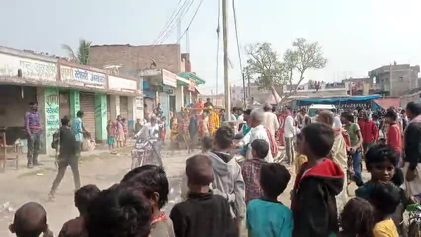 तेतरी पंचायत नवनिर्वाचित युवा मुखिया आदित्य राज वर्मा उर्फ पूजन के शपथ ग्रहण रैली में सैकड़ों लोग भाग लिए..#डंडारी