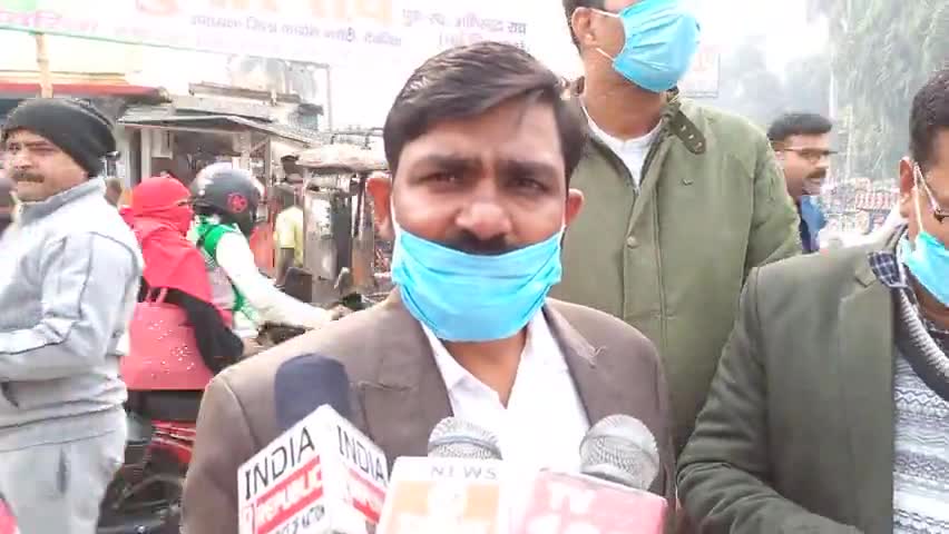 देेेवरिया: #खाद्य विपणन अधिकारी बीसी गौतम ने किसानों की धान की खरीदारी ना होने के निस्तारण करते हुए दी जानकारी देवरिया @DM