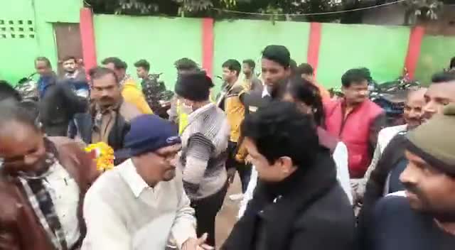यूपी की जनता करे पुकार 
            अखिलेश यादव अबकी बार
 झांसी की जनता करे पुकार 
             बऊआ भैया अबकी बार 
#AkhileshYadavBestChiefMinisterUP #nareshuttampatel #Mission2022UttarPrades