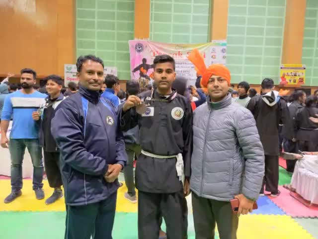 राष्ट्रीय पेचंक सिलाट प्रतियोगिता मे बिलासपुर के विशाल ने सब जूनियर वर्ग मे जीता कांस्य पदक! 
#Pencak_Silat_HP