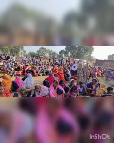 #नया_साल में #विधायक #रणधीरसिंह द्वारा सगरभांगा स्कूल में गरीबों के बीच कंबल वितरण और खिचड़ी का अयोजन
