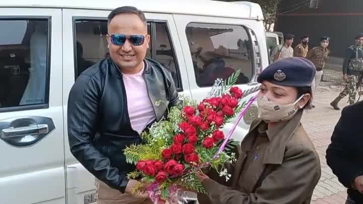 #सहरसा-कोसी #DIG के रूप में IPS #शिवदीप लांडे ने पद्भार ग्रहण किया
सहरसा #SP #लिपि सिंह ने शिवदीप लांडे का किया स्वागत
