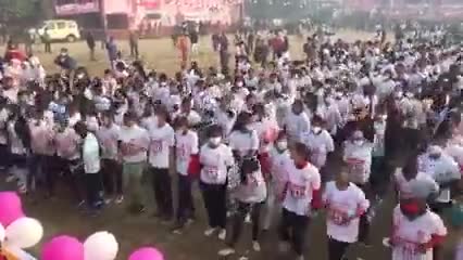 बढ़ो लड़कियों, लड़ो लड़कियों 
आने वाला समय तुम्हारा है

#लड़की_हूँ_लड़_सकती_हूँ : 
मैराथन ,बरेली