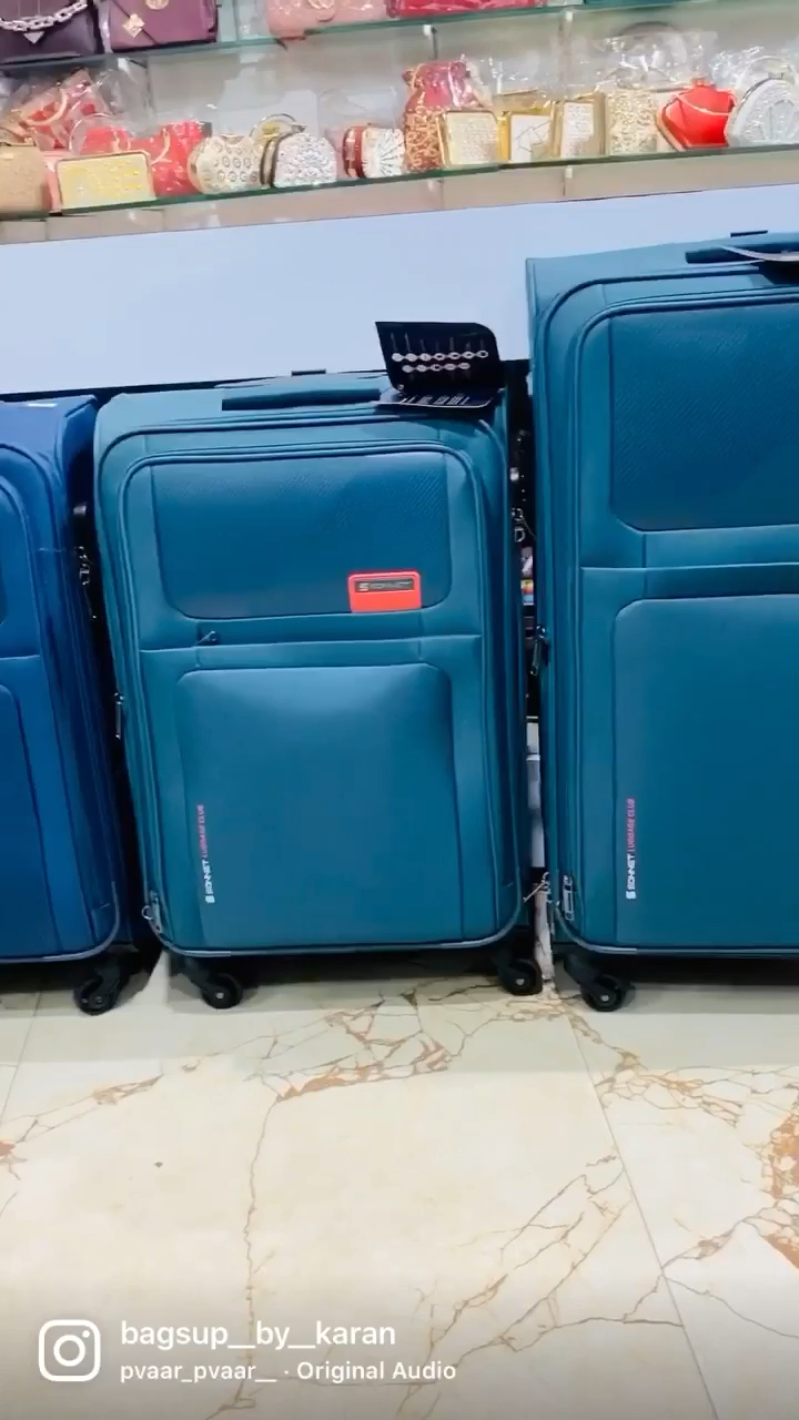 नए हल्के वजन वाले सूटकसे।
Light weight 
Ganpati bags railway gate kaithal
8572021218
#kaithal #bags