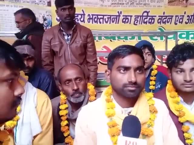 #अन्याय के खिलाफ #अनशन का पहला दिन बबेरु चौराहा शिवमन्दिर पर #बुंदेलखंड राष्ट्र समिति व क्षेत्रीय किसानों के द्वारा जारी