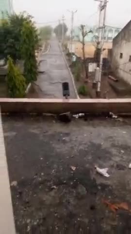 टीकमगढ़: sagar me subh se ho rahee barish #barish
#subh #sagar