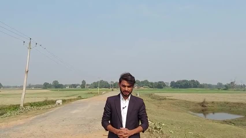 बघौरा होते हुए आजमनगर स्टेशन जाने वाली सड़क की स्थिति देखिए, अबतक मरम्मत नहीं हुई है. 

#groundreporting  #biharnews