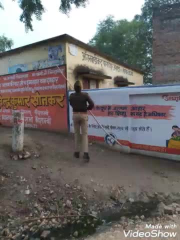 डीएम के निर्देश पर #आचार_संहिता लगते ही पश्चिम शरीरा थाना क्षेत्र अषाढ़ा चौकी क्षेत्र के अंतर्गत उतरवाए होर्डिंग व बैनर।