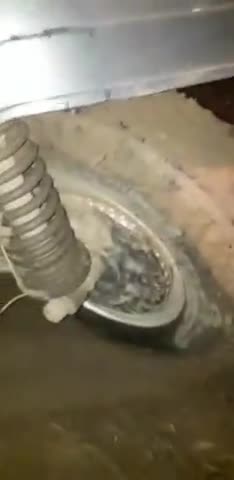 परसिया: कुल्लू खेड़ा में सड़क ना होने के कारण गर्भवती महिला कोई  हुई परेशानी। #parasia#chhindwara_update#chhindwaranews
