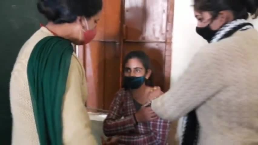 कलोल: जेजवीं स्कूल के 15 से 18 साल के 218 छात्रों को लगाई कोरोना वैक्सीन, शत–प्रतिशत रहा टीकाकरण
#Kalol #Corona #Vaccine
