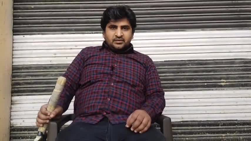 यूपी चुनाव में उतरे दल स्मार्ट फोन लैपटॉप के मुद्दों के साथ युवाओं के लिए गांव में #खेल_मैदान के मुद्दे पर भी ध्यान दें