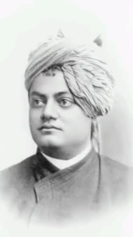 जिनके ओजस्वी वचनों से,गूंज उठा था विश्व गगन।
 वही प्रेरणा पुंज हमारे, स्वामी पूज्य विवेकानंद।।
        असंख्य युवाओं के प्रेरणास्रोत परम पूज्य स्वामी विवेकानंद जी को कोटि-कोटि नमन🙏
#swamivivekananda