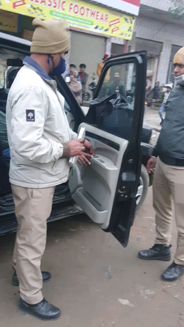 chunav karyawahi. lishadi gate #meerutpolice