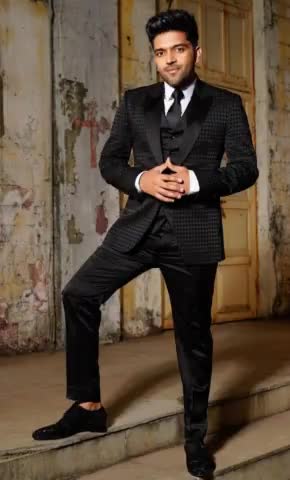 Suit suits u
#gururandhawa
#india