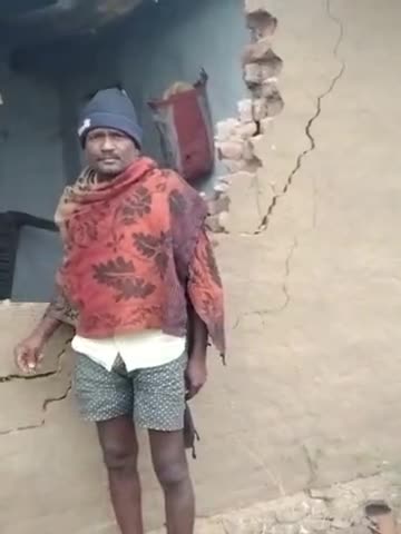 रमकंडा: रामकांडा  थाना क्षेत्र के होमियां गांव में बीती रात हाथियों ने मचाया उत्पात रंजित कच्छप एवम आसरिता ओसगा सहित दो #हाथी#