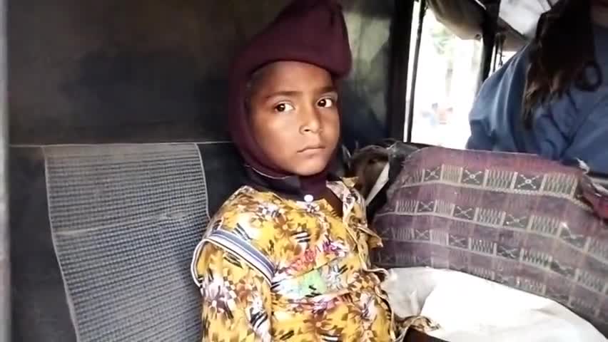 गोड्डा: जिले में रविवार को पब्लिक ऐप पर खबर चलने के बाद खोए हुए बच्चे से मिले परिजन, किया धन्यवाद #खबर_का_असर