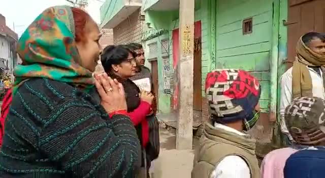 #शिकारपुर नगर में स्नेहलता पूनिया जी और राजबाला सैनी जी के द्वारा घर घर जाकर भाजपा के पक्ष में वोट की अपील की