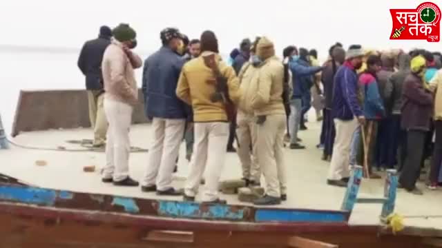 गंडक नदी में डूबी नाव,कई लोगों लापता तो दो की हुई मौत।। 


#कोरोना #अपराध #news #पीएम_मोदी #हादसा #लाँकडाउन