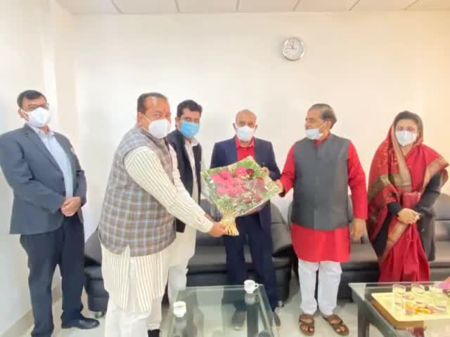 #नीमच

सर्किट हाउस नीमच में सामाजिक संगठनों के प्रमुख एवं पार्टी कार्यकर्ताओं से मुलाकात की ।
Gaurishankar Bisen 
Shivraj Singh Chouhan
