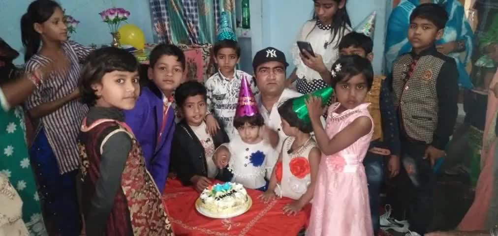 बेटियाँ हमारा गर्व हैं, हमारा स्वाभिमान हैं …
राष्ट्रीय बालिका दिवस पर देश की समस्त बेटियों को उनके सुनहरे भविष्य और शिक्षित जीवन के लिए शुभकामनाएं….

#nationalgirlchildday