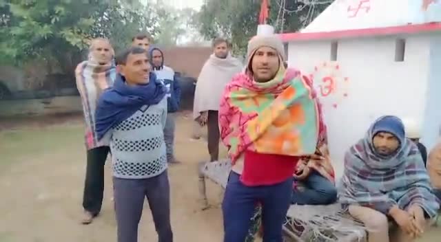 #धनौरा_विधानसभा में बाहरी प्रत्याशी वीर सिंह के बेटे की विरोध रुकने का नाम नहीं ले रहा है ग्रामीणों में भारी रोष है।
