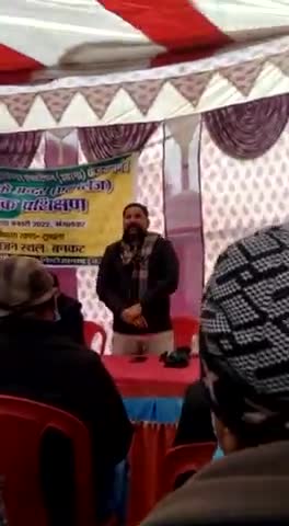 किसान मीटिंग ग्राम बनकट के कुछ पल 

        भारतीय किसान यूनियन उदय 
                    राष्ट्रीय अध्यक्ष 
        #महा