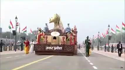 यूपी की झांकी में दिखा काशी-विश्वनाथ कॉरिडोर 
#Republicday2022 #kashi #up #tableau